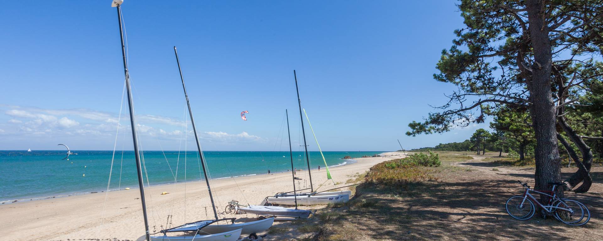 Beach on teh north-western coast, Ile d'Yeu
