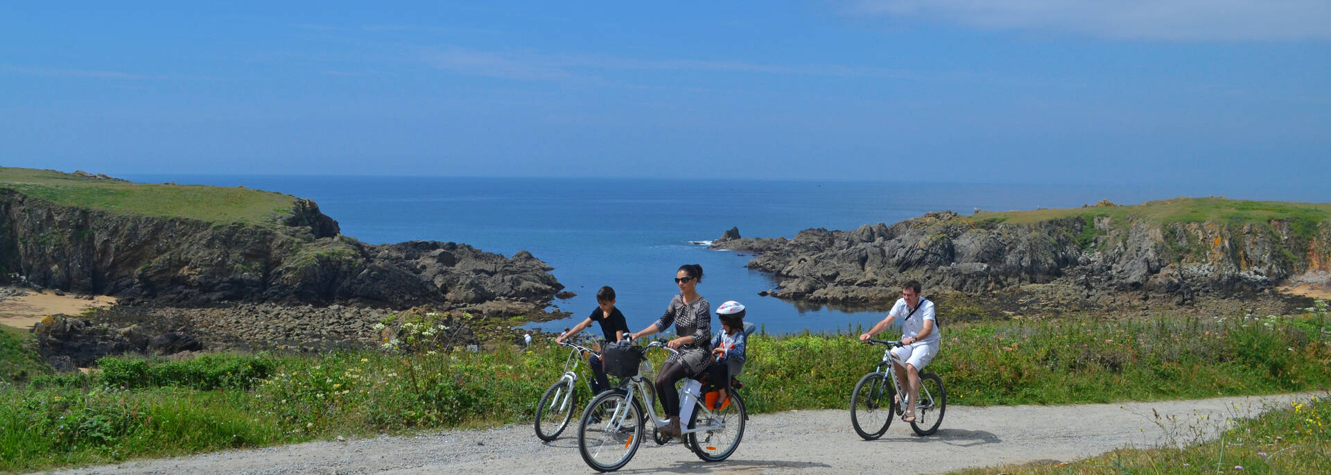 Bike ride in on teh rocky coast Ile d'Yeu 