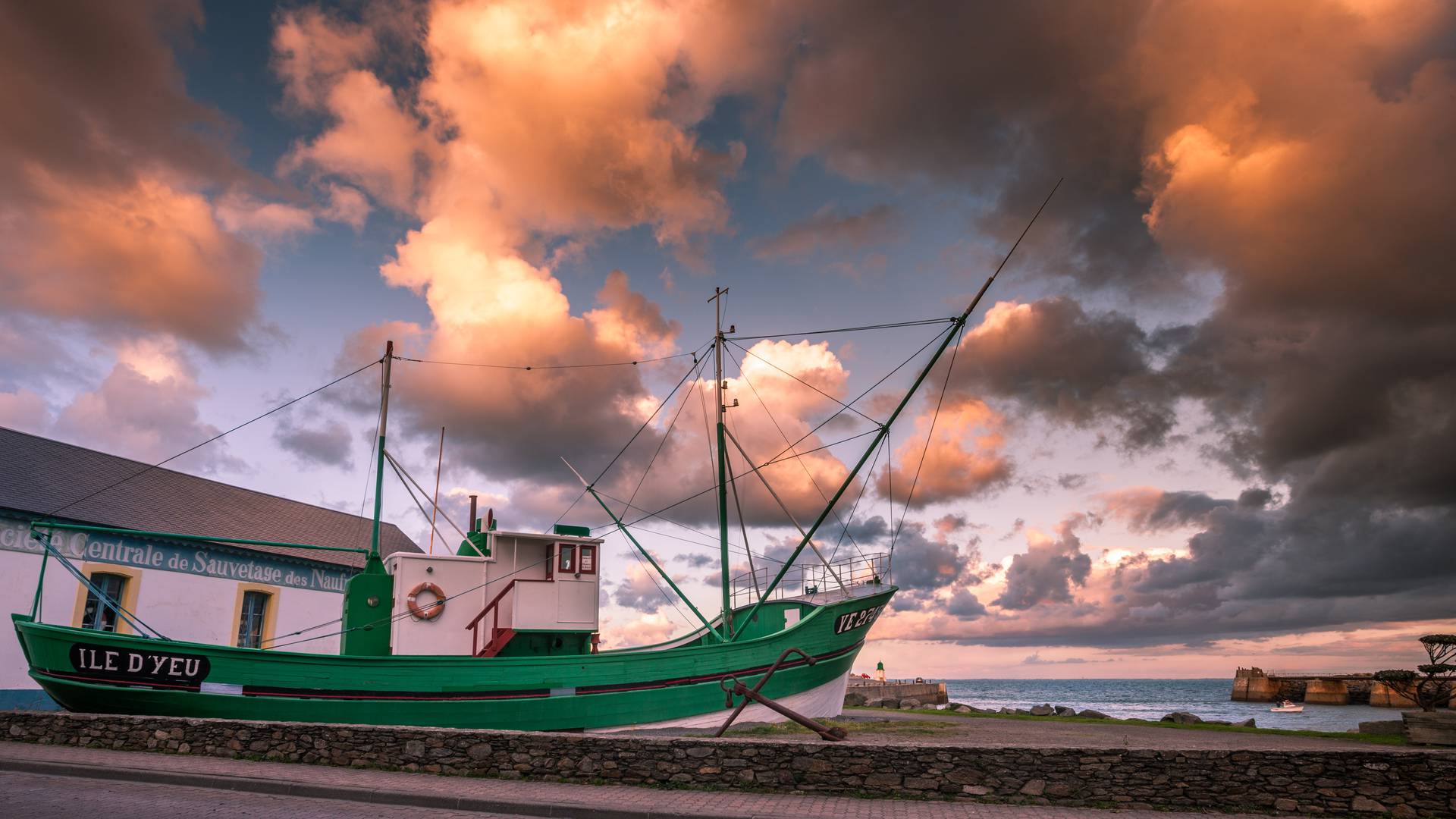 The Corsaire, tuna boat, Ile d'Yeu