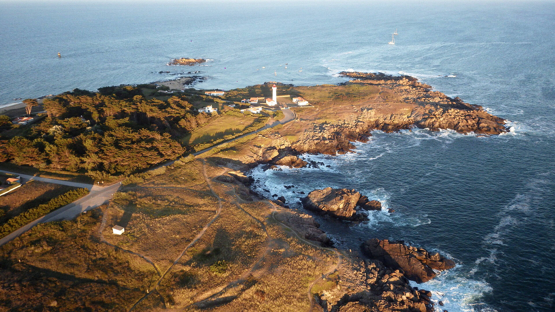 La Pointe des Corbeaux - L'ile d'Yeu - Vendée © José Baud - Le Hollandais Volant